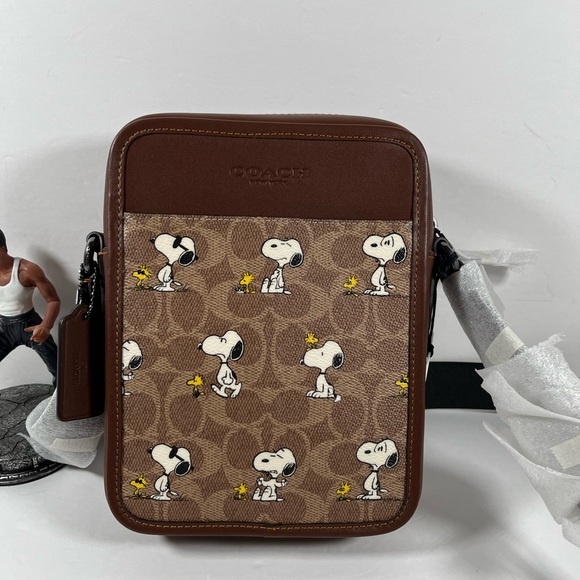 Coach X Peanuts Sullivan Crossbody Bag In Signature Canvas With Snoopy Print - Picture 1 of 7